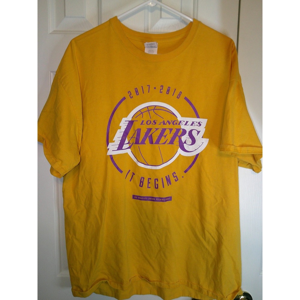 Vintage Gildan Los Angeles Lakers 2017-18 NBA Graphic Tee Basketball‎ T-Shirt XL